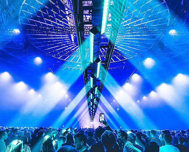 © Markus Werner UFO - Four Tet Bild mit Lasern.