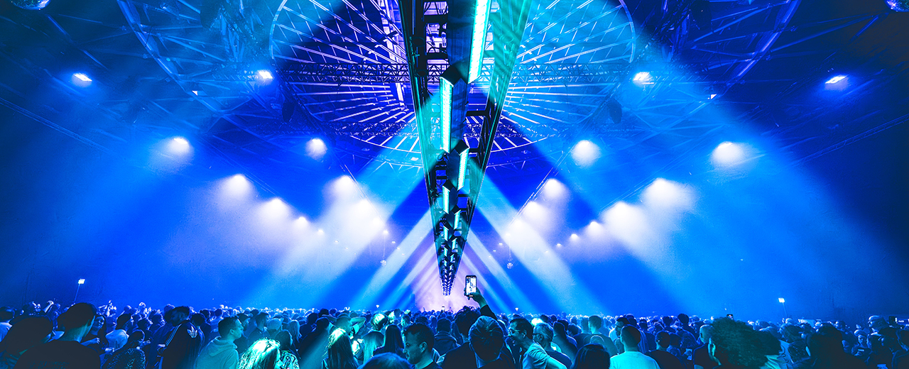 © Markus Werner UFO - Four Tet Bild mit Lasern.